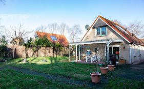 Villa Lola